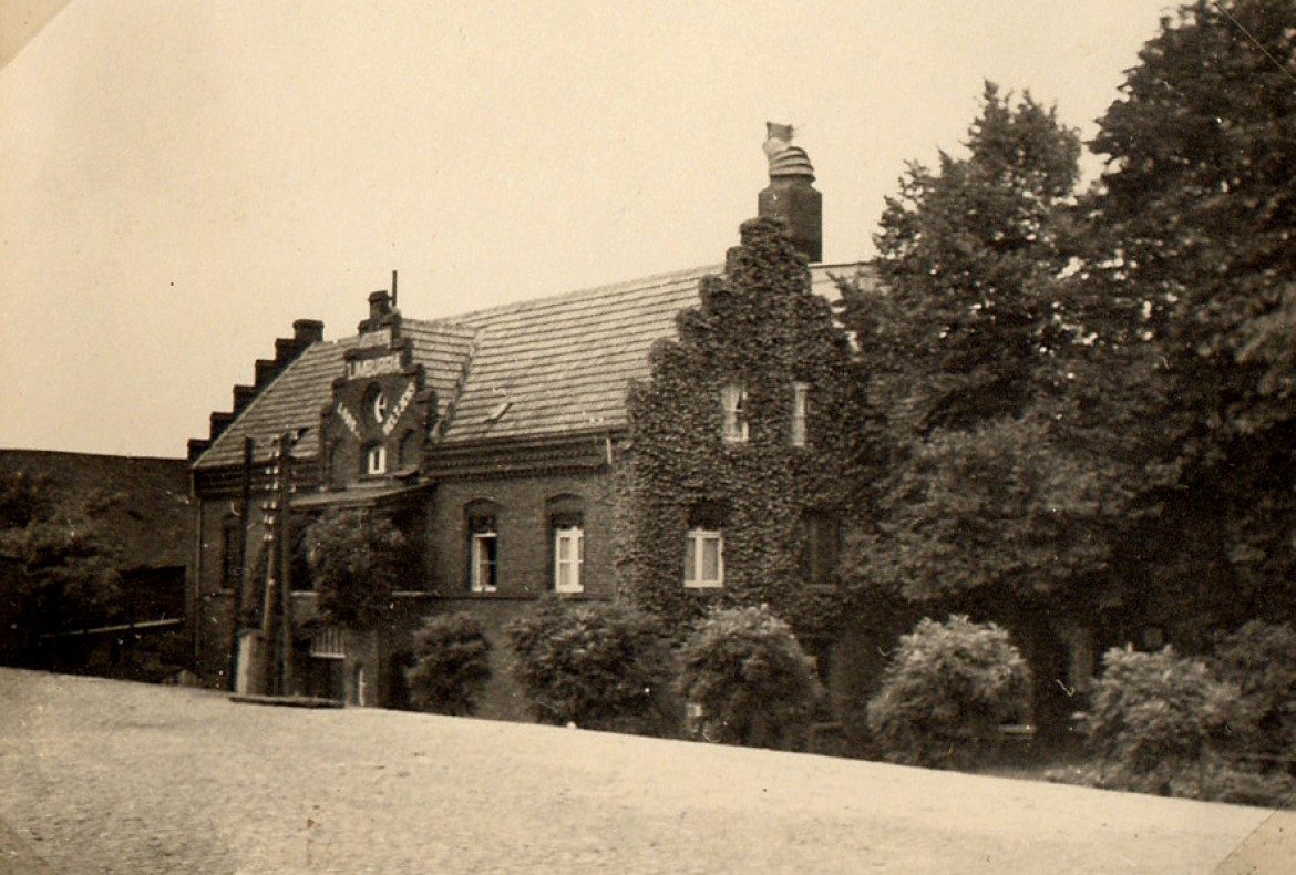 Origineel briefhoofd: ‘Margarine Boterfabriek Hillen & Verbruggen’, telegramadres ‘Hillen Roermond’.
